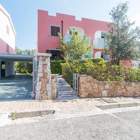 Apartment In Meernaehe Auf Sardinien