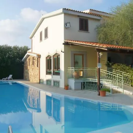 In Meernaehe Auf Sardinien * أروسييْ