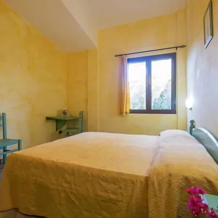 公寓 In Meernaehe Auf Sardinien 奥罗塞伊